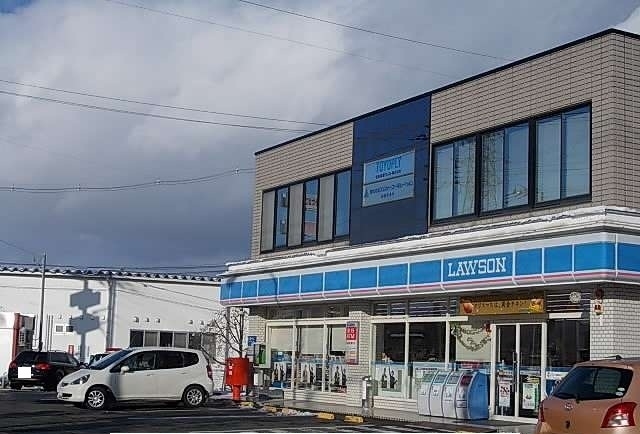 コンビニ　ローソン盛岡南仙北店（コンビニ）まで450m
