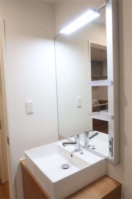 洗面設備　別部屋参考写真