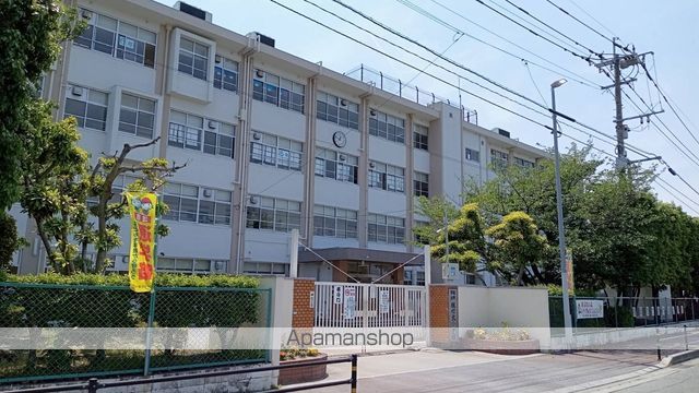 小学校　福岡市立小学校板付北小学校（小学校）まで3257m