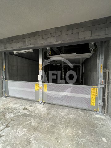 駐車場　プレサンスレジェンド大阪新町タワー　駐車場