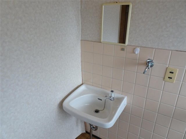 洗面設備　手洗いうがいに便利な洗面台♪