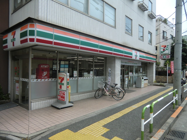コンビニ　セブンイレブン北区上中里２丁目店（コンビニ）まで180m