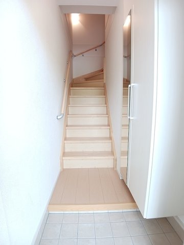 玄関　シンプルで使いやすい玄関です