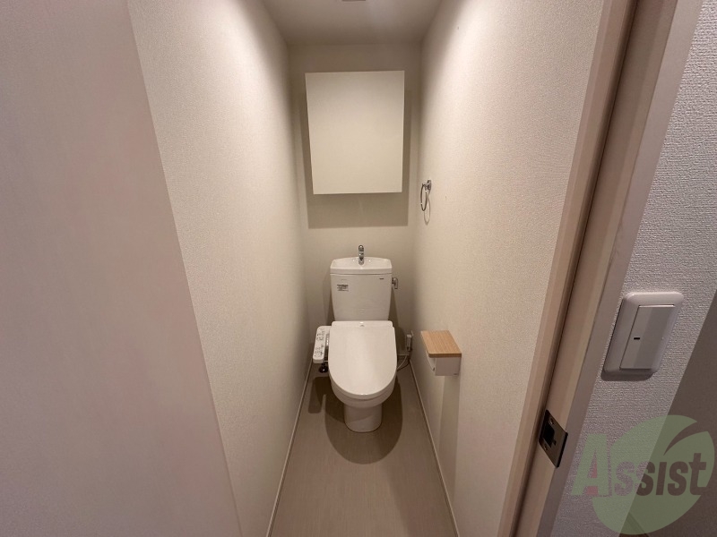 トイレ　トイレはこちらです。清潔を保ちましょう。