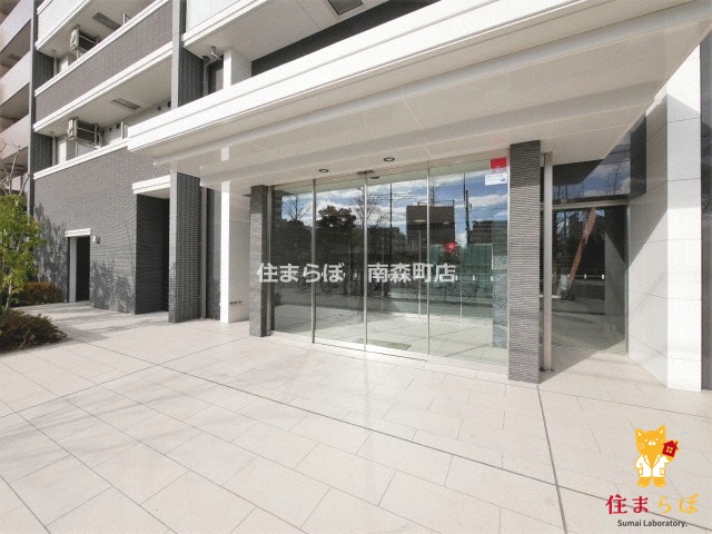 エントランス　共用部の印象も大切に