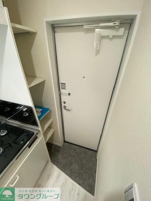 玄関　バルコニー