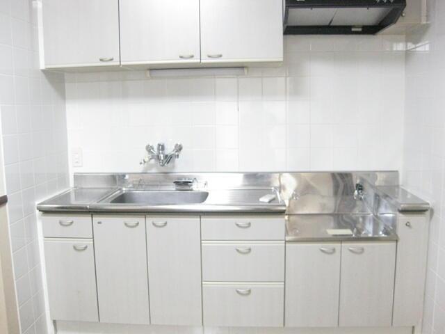 キッチン　他の部屋の写真使用してます