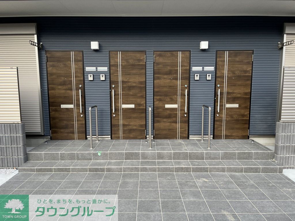 エントランス　★お部屋探しは株式会社タウンハウジング東京まで★