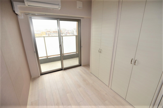 居室・リビング　写真は同マンションの別のお部屋のものです