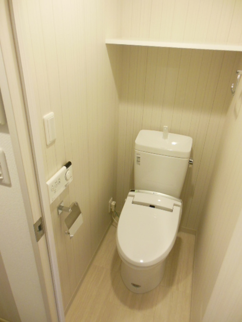 トイレ　清潔感のあるトイレです