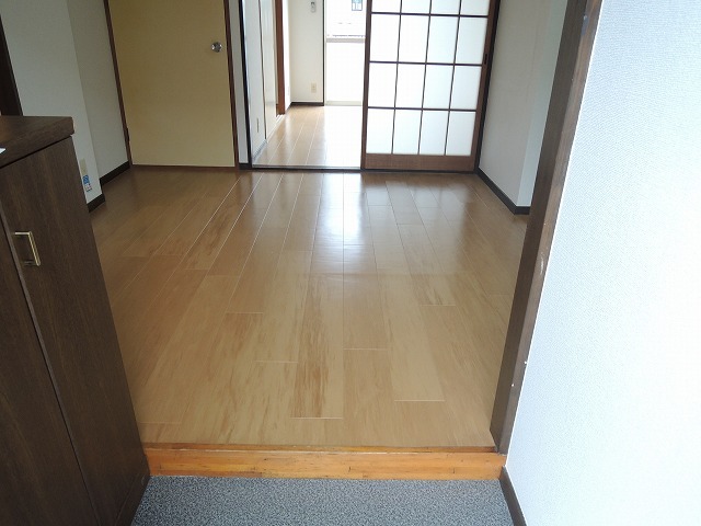 玄関　図面と現状に相違がある場合には現状を優先