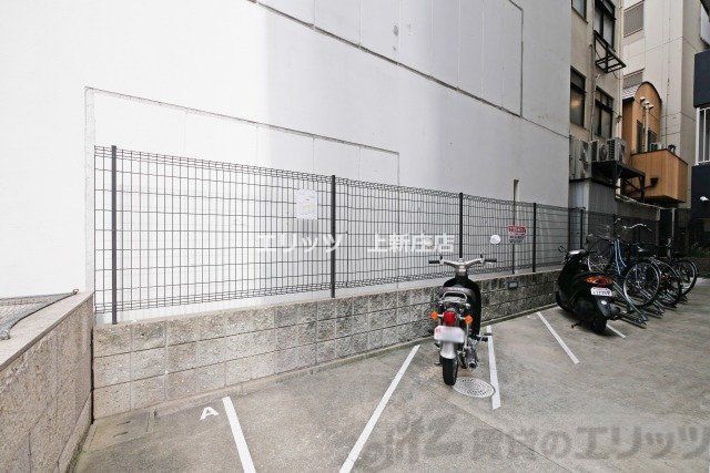 駐車場　駐輪場