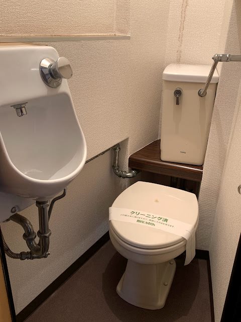 トイレ　２階専用トイレ