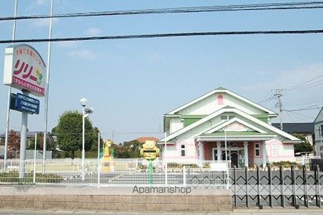 幼稚園・保育園　子育て支援センター・リリー（幼稚園・保育園）まで187m