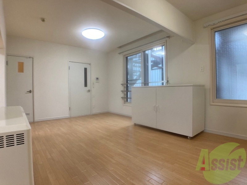 居室・リビング　広くてキレイなお部屋が広がっていて、充実した生活が送れそう。