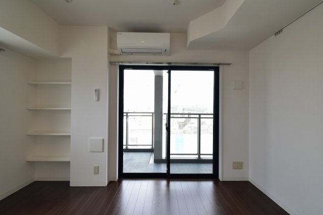 居室・リビング　※以下全て別部屋参考写真となります。