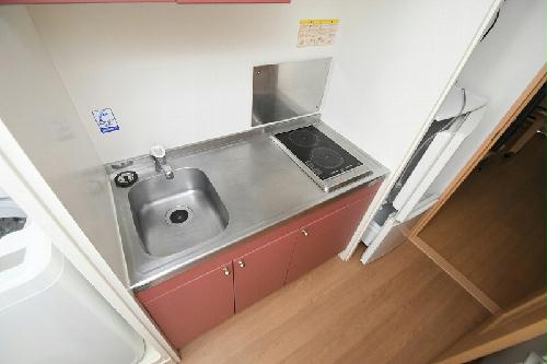 キッチン　シンク広めのため料理快適です♪