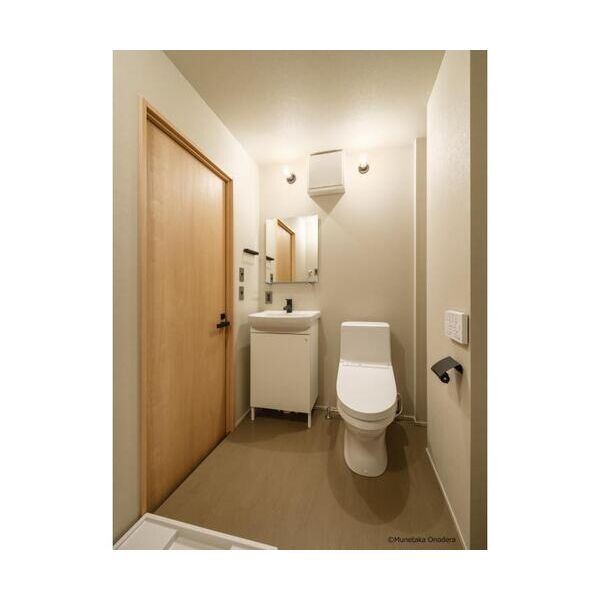 THE Aのトイレ写真