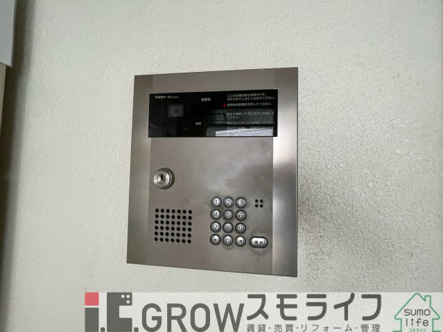 セキュリティ　安心のオートロックです
