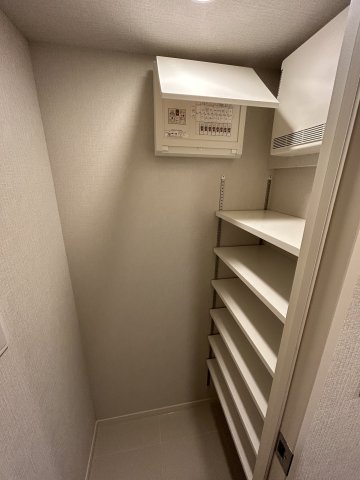 リージア曙橋の玄関写真