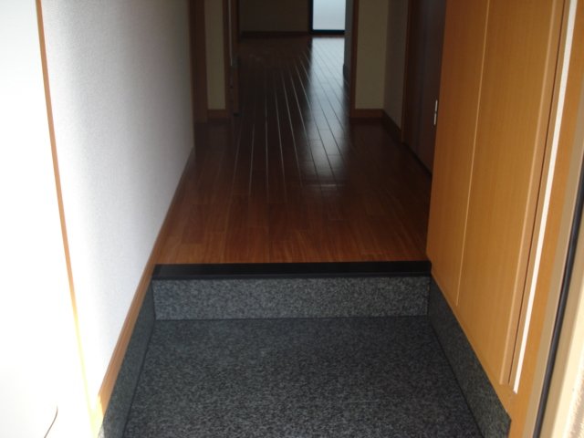 利衛門 弐番館の玄関写真