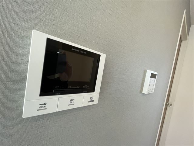 LES NES FAMIIAX Mのその他写真