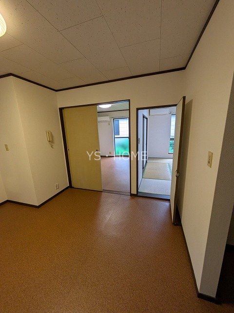 ヘーベルメゾン哲学堂の居間写真