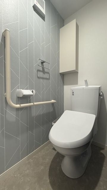 小田急線 町田駅 徒歩21分 2階建 築1年のトイレ写真