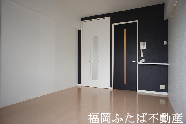 エンクレスト御供所の居間写真