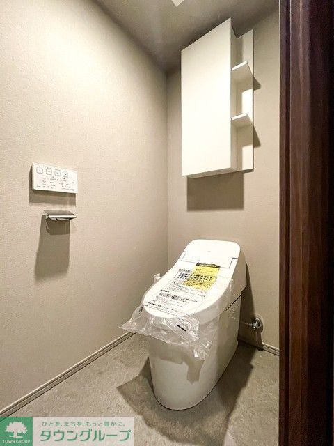 トイレ　※写真は同タイプ住戸です。