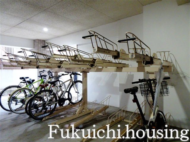 京王線 明大前駅 徒歩4分 8階建 築12年の外観写真
