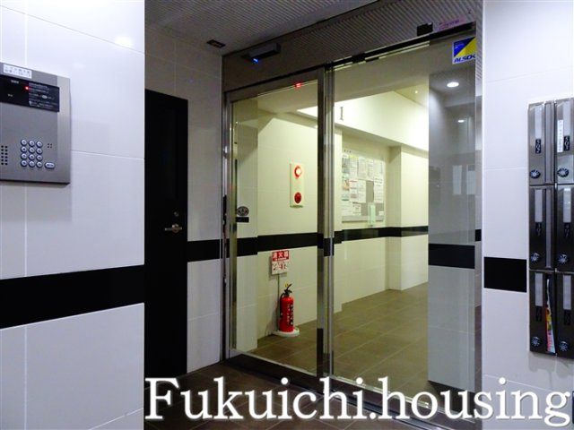京王線 明大前駅 徒歩4分 8階建 築12年の外観写真