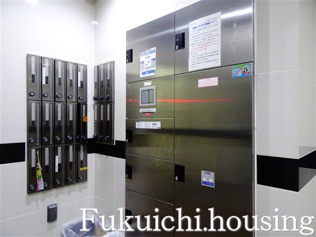 京王線 明大前駅 徒歩4分 8階建 築12年の外観写真