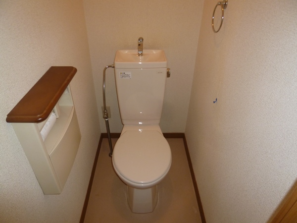 ソレイユ冨波のトイレ写真