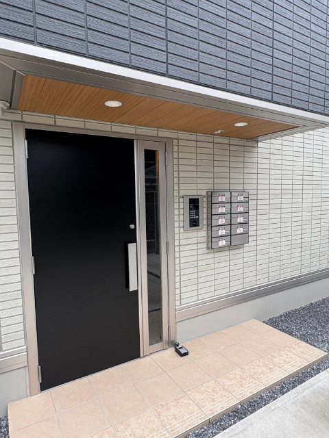 東武伊勢崎線 谷塚駅 徒歩9分 3階建 築2年の外観写真