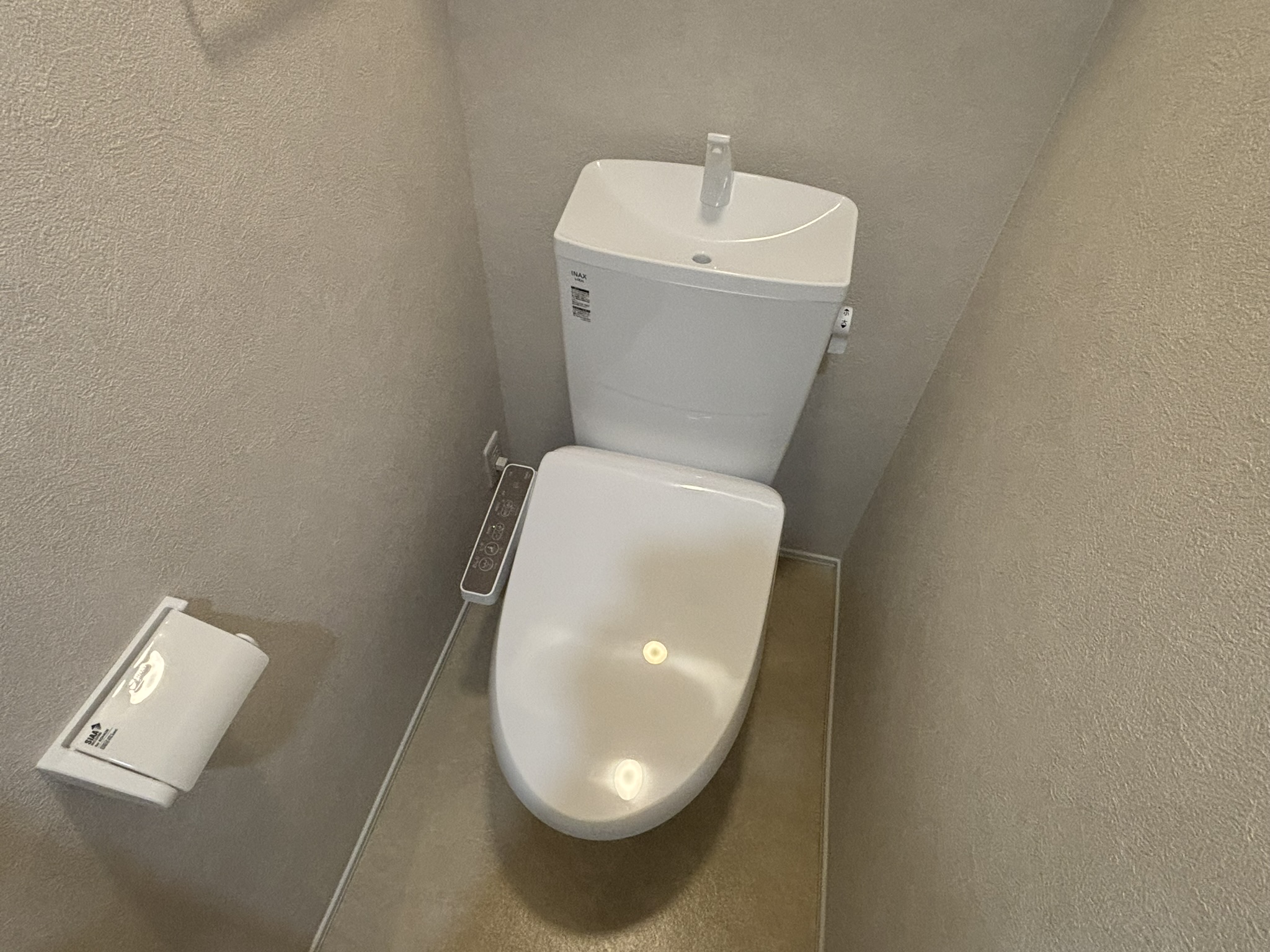 ＪＲ仙石線 宮城野原駅 徒歩12分 3階建 築3年のトイレ写真