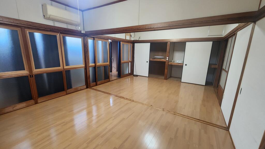 森住貸家の居間写真