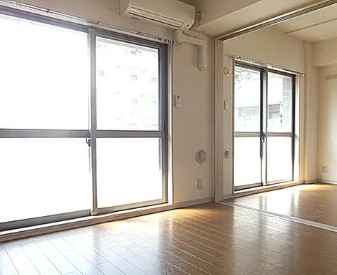 居室・リビング　日当たり良好です