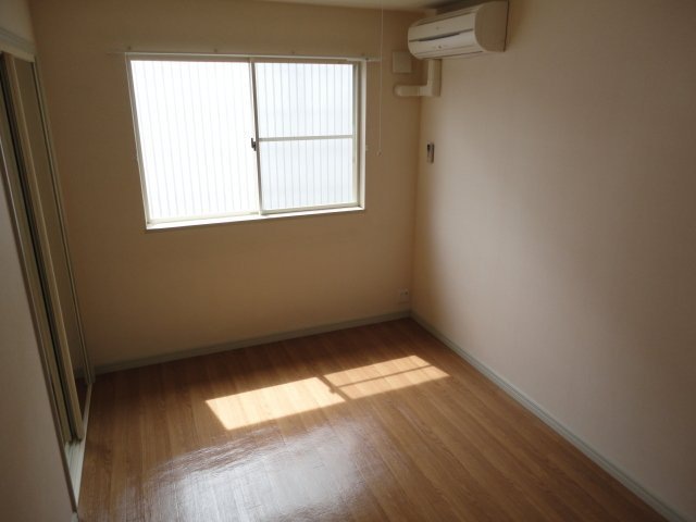 その他部屋・スペース　6帖の洋室です！収納付き☆