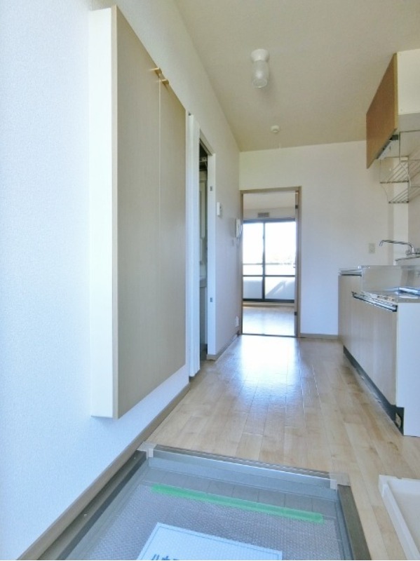 玄関　図面と現状に相違がある場合には現状を優先