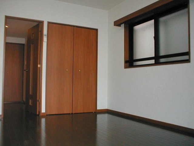 居室・リビング　室内