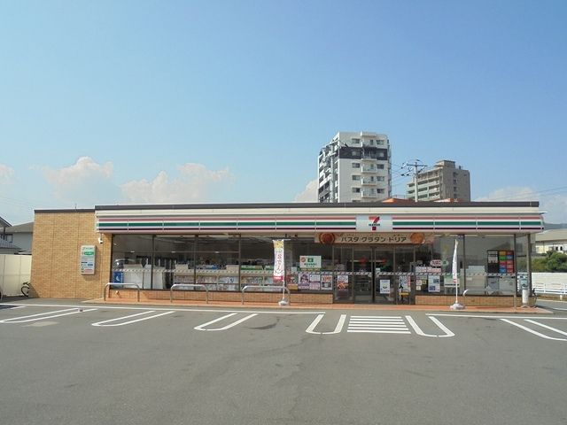 【岩国市今津町のマンションのコンビニ】