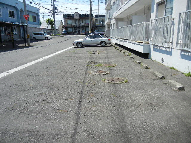 駐車場　駐車場