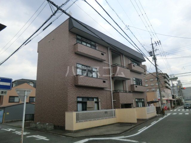 名古屋市熱田区野立町のマンションの建物外観