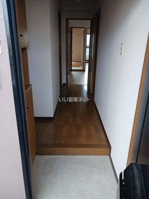 東浦カルチャービルの玄関写真