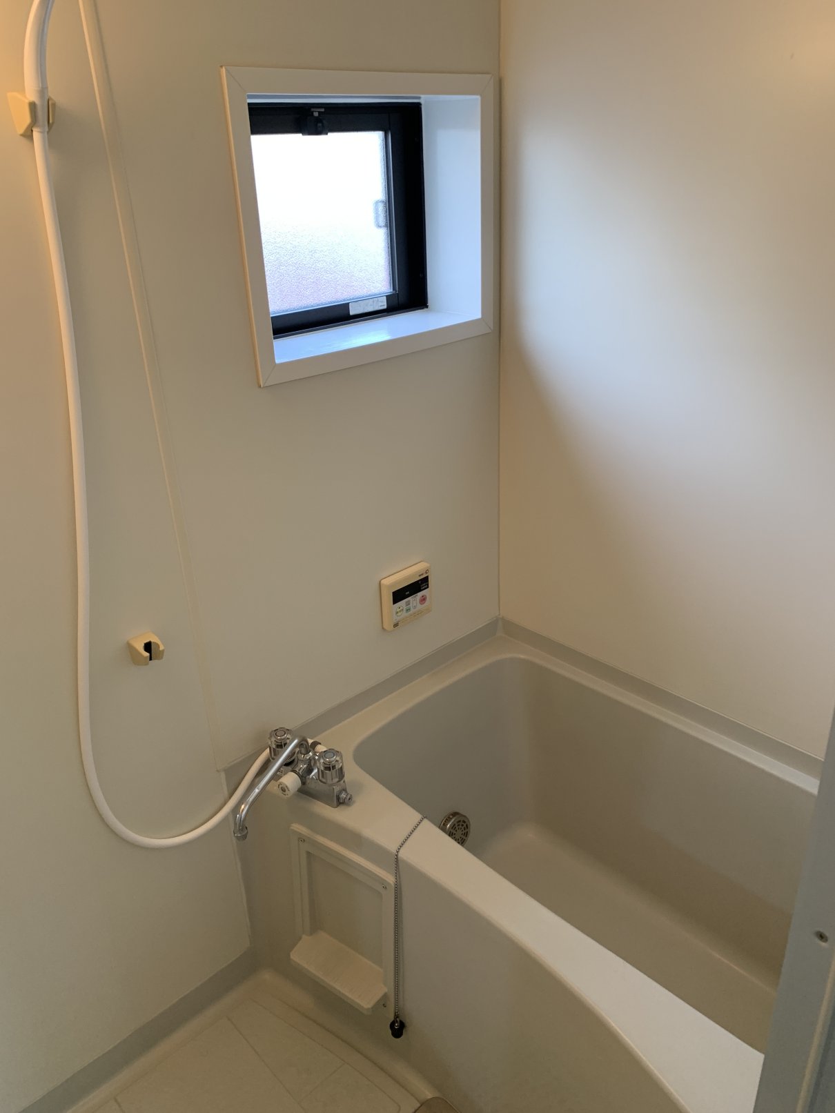 バス・シャワールーム　追焚き付お風呂　シャワー付