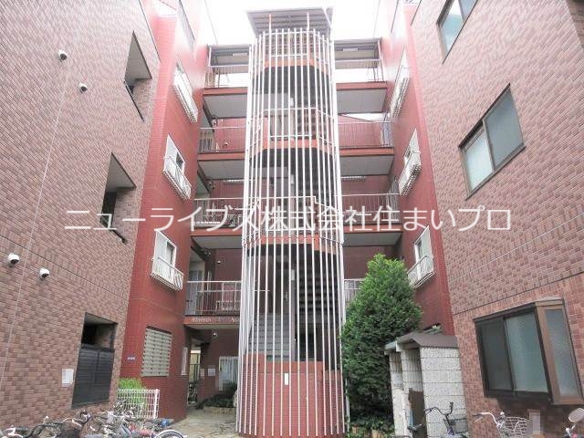 【門真市幸福町のマンションの建物外観】