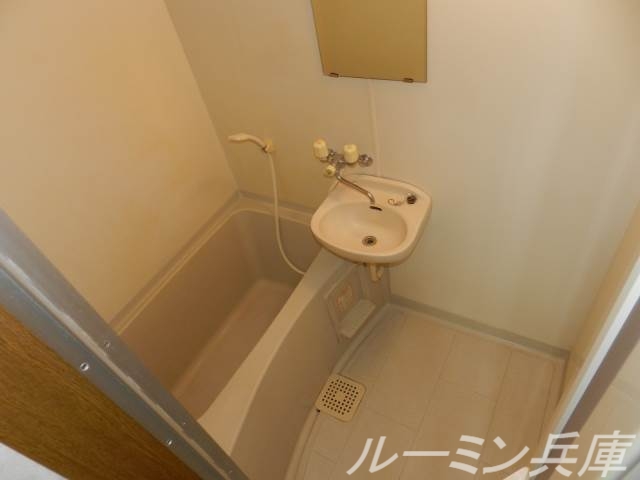 ルーキー東条マンションの風呂写真