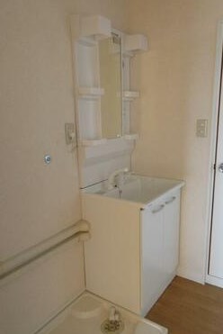 洗面設備　※他部屋参照