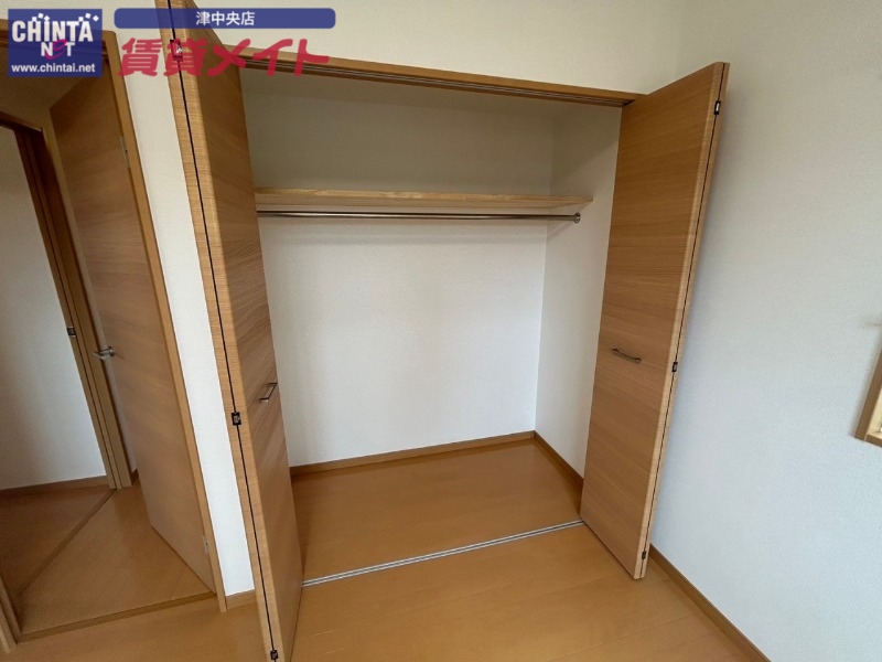 居室・リビング　同物件別部屋写真